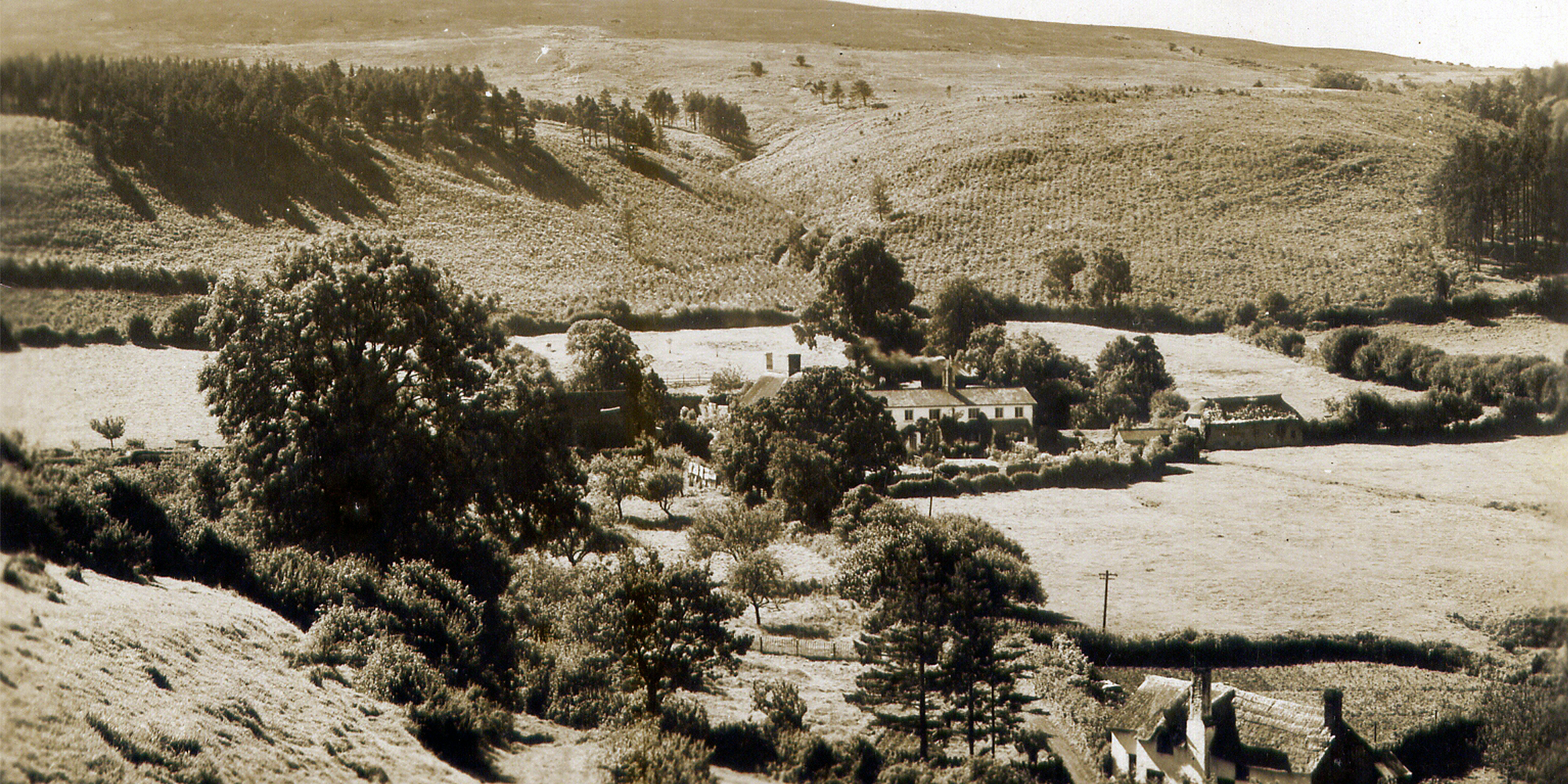 The view over Wychanger Lane towards Robin Howe